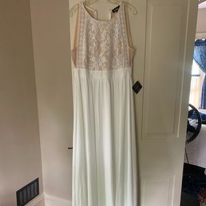 White lace wedding dress size large